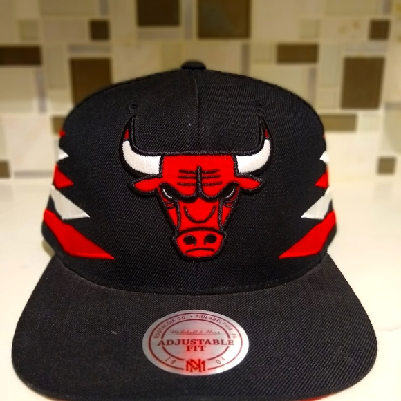 Mitchell & Ness Chicago Bulls SnapBack - Picture 1 of 2